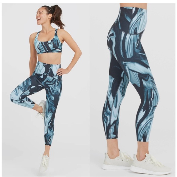 NWT SPANX‎ Booty Boost 7/8 Leggings Printed Marble Sculpting Size XS - Picture 1 of 5